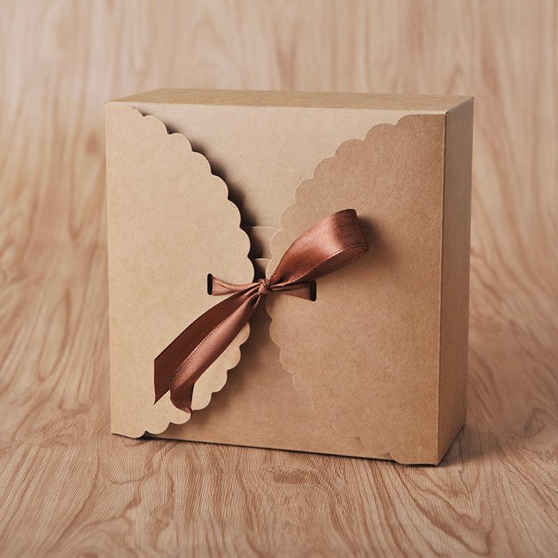 صندوق تغليف كيك ومعجنات مخصص من ورق الكرافت