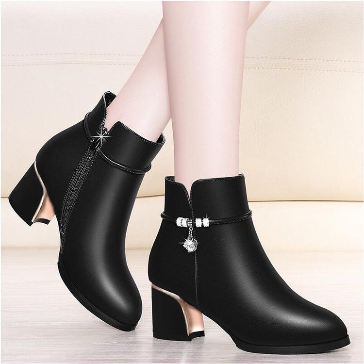 Short Boots Children 2025 Autumn and Winter New Mother Martin Boots Middle Heel Women's Leather Shoes Short Boots