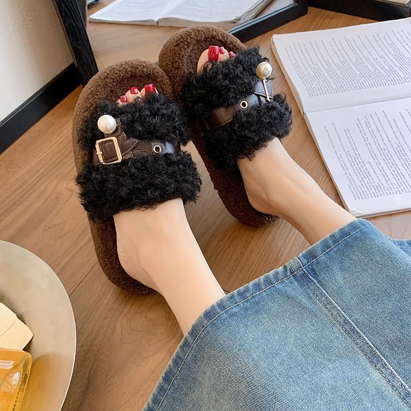 Thick bottom heightening foreign style fluffy slippers women's 2025 autumn and winter new outer wear Internet celebrity advanced sense one-word cotto