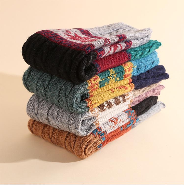 Reindeer Snowflake Knit Leg Warmers: Cozy Wool Knee Pads & Scrunch Socks for Autumn/Winter