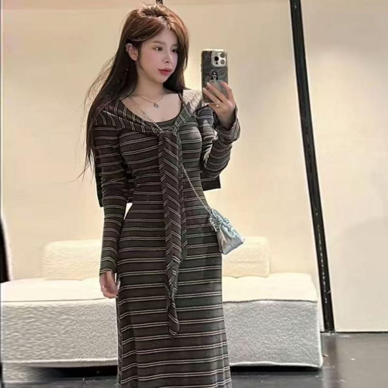 Spring 2026 Maternity Striped Shawl Waist-Cinching Dress Set Extra Large