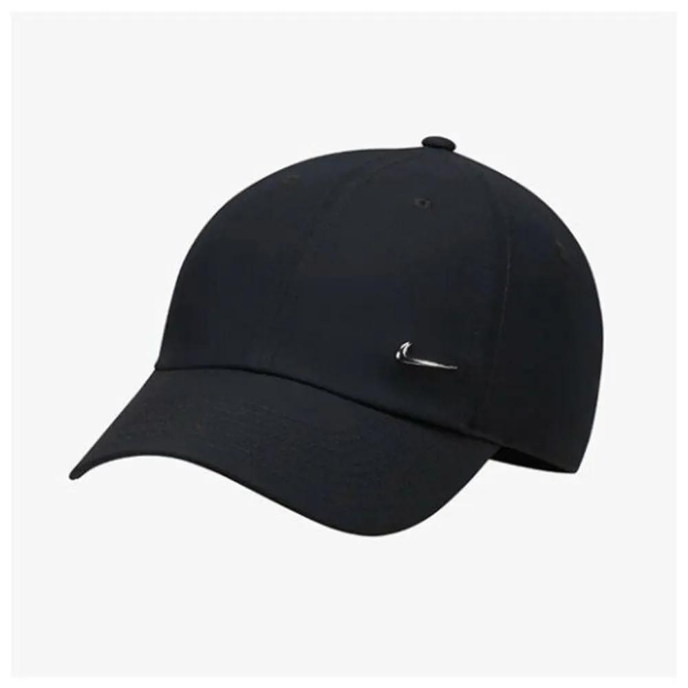 Cap FQJ FB5372-010 Dri-FIT Club Metal Swoosh Cap Black series