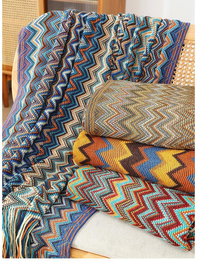 Bohemian Knitted Sofa Blanket: Cozy Autumn & Winter Shawl for Travel, Office, or Nap