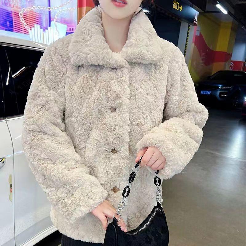 Autumn and winter new women's imitation rabbit hair brush flower small square collar lamb wool thickened imitation fur jacket women's short fashion