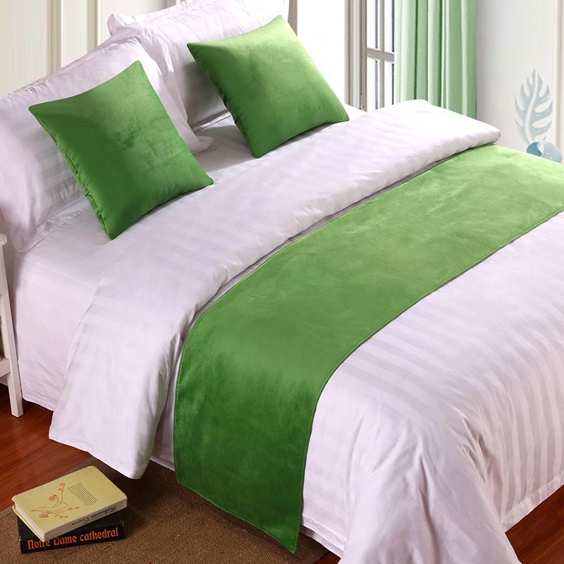 Luxury Velvet Solid Bed Runner Scarf Protector Slipcover Bed Decorative Scarf for Bedroom Hotel Wedding Room Twin/Queen/King