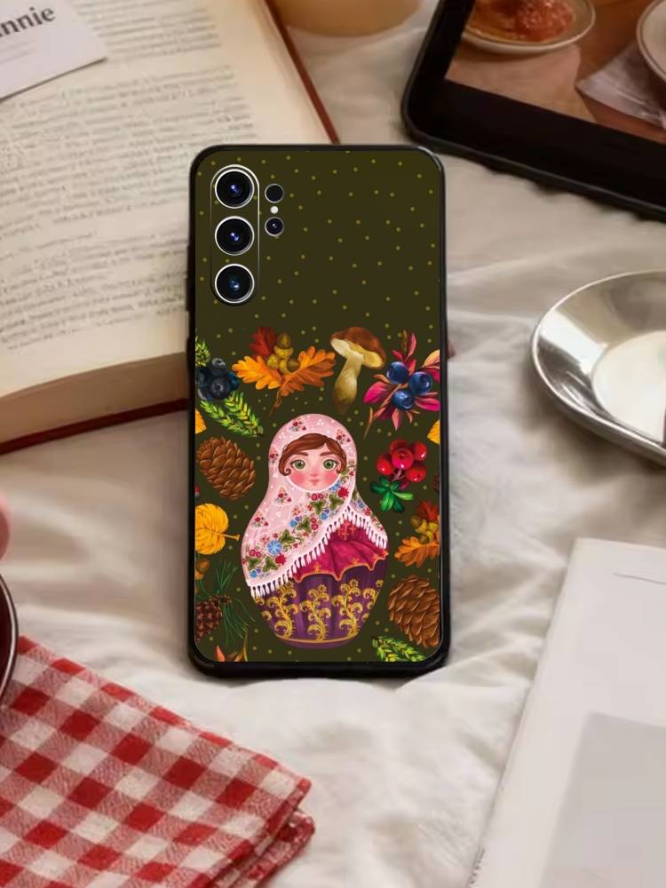 Russian Dolls Matryoshka Phone Case For Samsung S26,S25,S24,S23,S22,S30,S21,Ultra,Plus,FE 5G Black Soft Cover