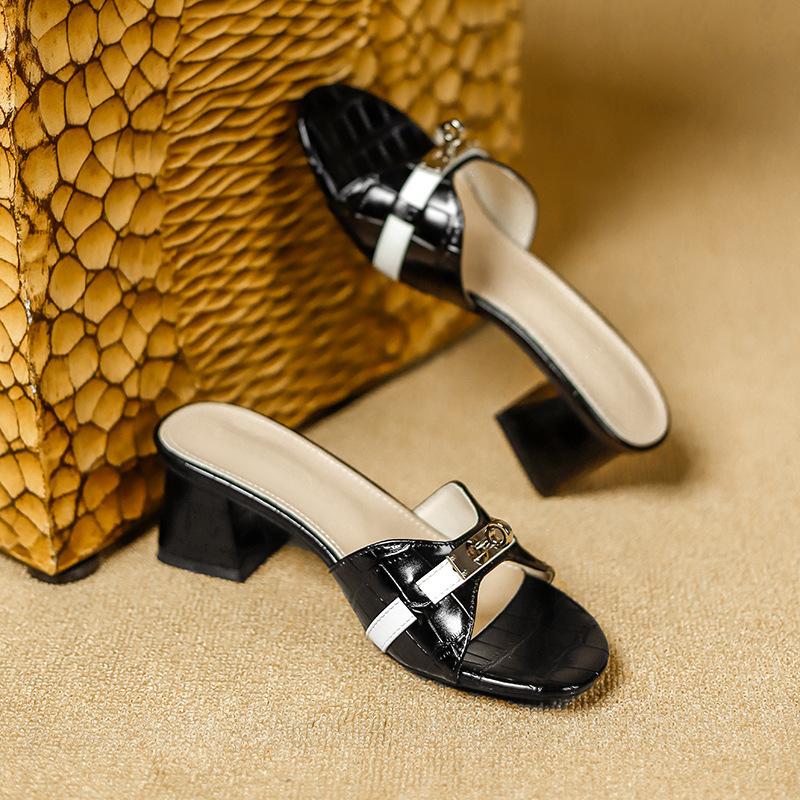 Summer Soft-soled H Slippers Beach Mid-heeled Sandals Small Gold Buckle Open-toe Slippers Women's Casual One-word Drag