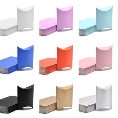100 teile/los Kissen Hochzeit Party Favor Papier DIY Geschenk Box Candy Boxen Versorgung Zubehör Bevorzugung Kraft Papier Geschenk Boxen