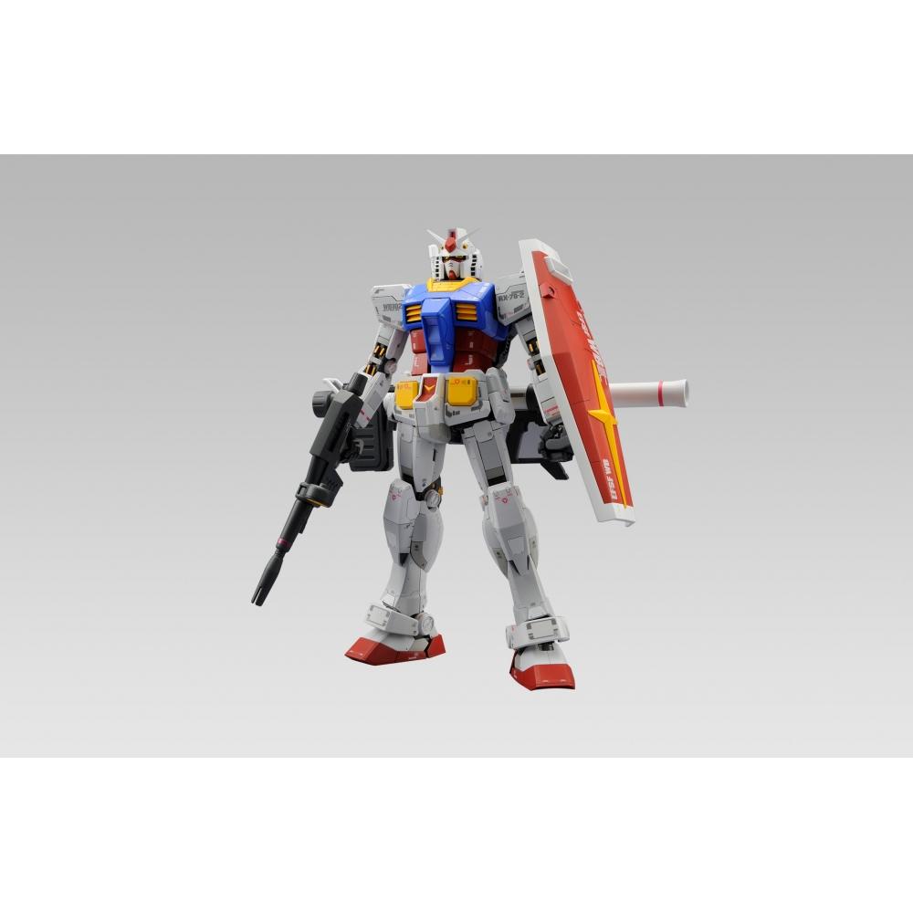 

BANDAI MG Gundam версия. 3.0