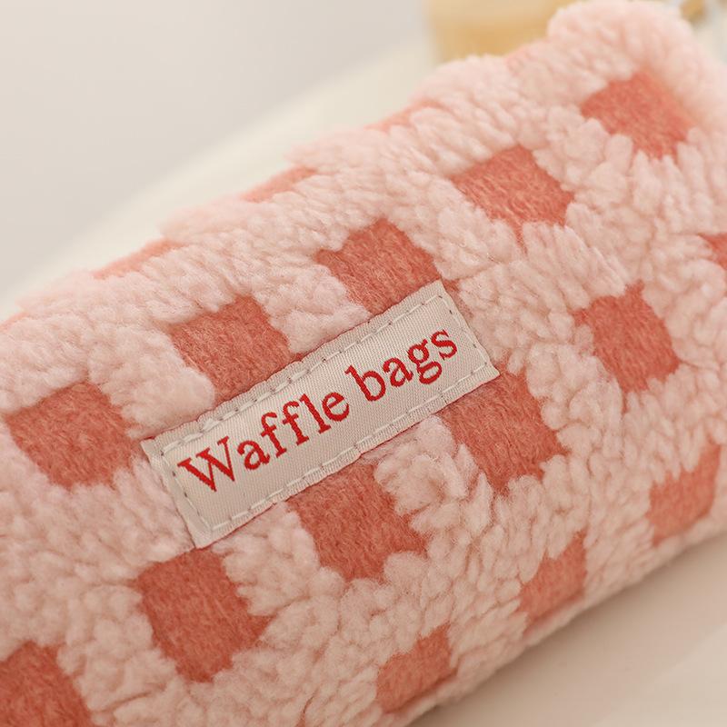 Grid Lamb Plush Pencil Case Ins Student Stationery Storage Bag Fashion Women Cosmetic Bag Organizer Travel Toiletry Bag