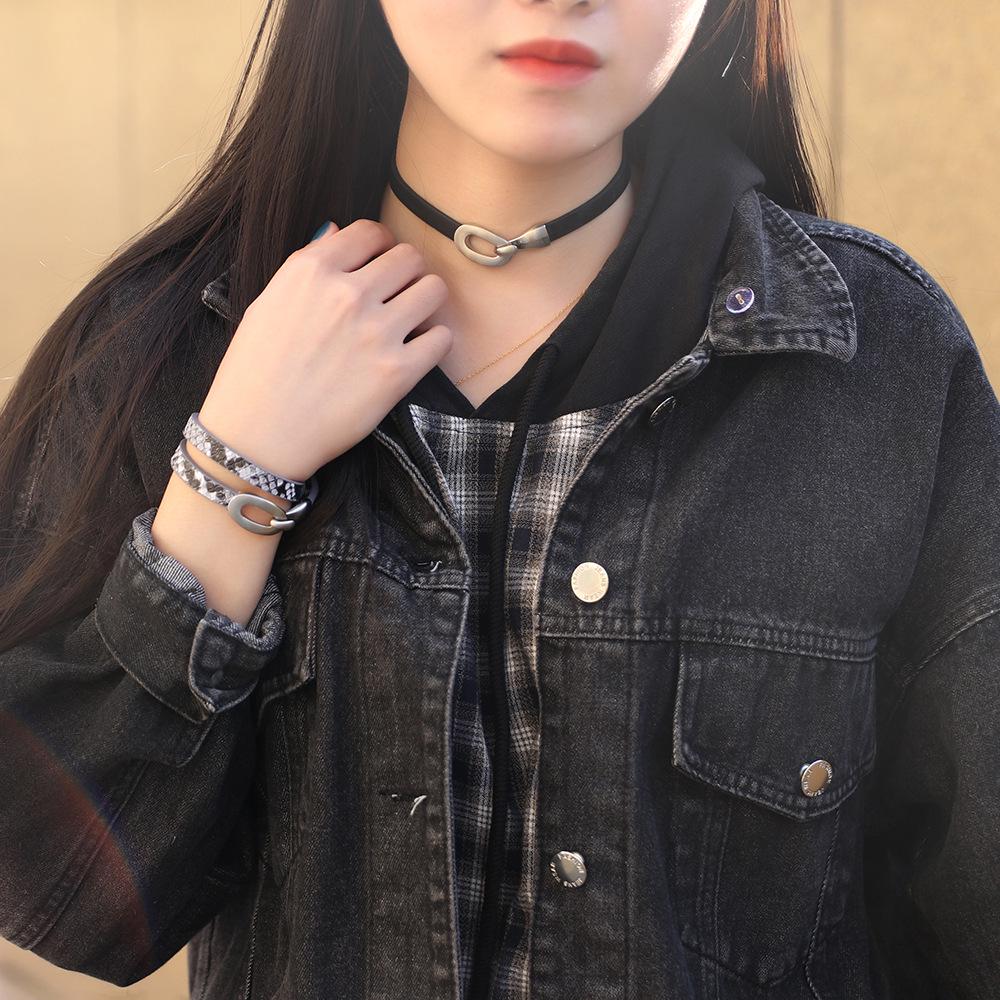

Qi Nuo Women s Dual-Use Metal Choker Bracelet - Trendy Personality Bangle