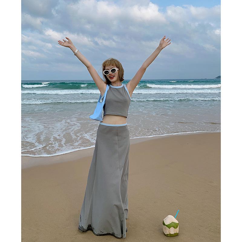 

Женский танктоп UNITY MODE с вырезами и цветными блоками - Летний стиль