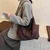 2025 Women's Retro Large Capacity Shoulder Tote Bag - High-End Small Design for Commute