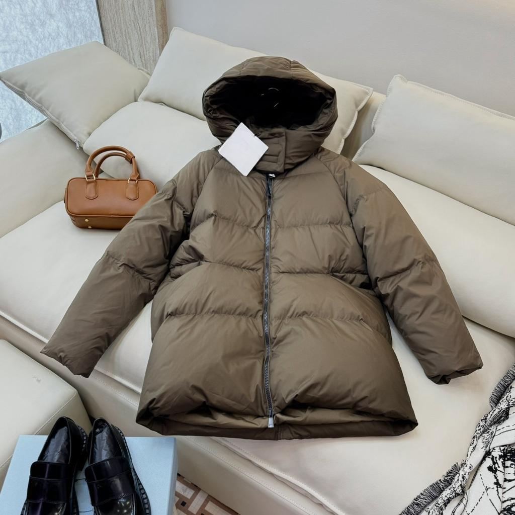 Autumn and Winter Medium and Long Thickened Down Jackets Women's Loose and Versatile Hooded Thermal Casual Jackets Are Fashionable and Atmospheric
