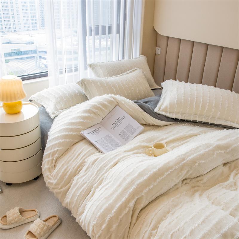 Ins Solid Milk Velvet Vierteiliger Bettbezug aus Korallensamt mit Fransen Winterflanell-Bettlaken Bettbezug Bettwäsche