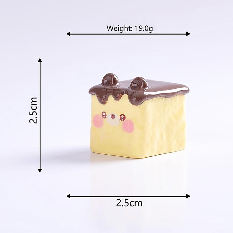 

Micro Landscape Creative Bear Bread Doll Doll House Diy Food Play Decoration Accessories Desktop Ornaments as the picture