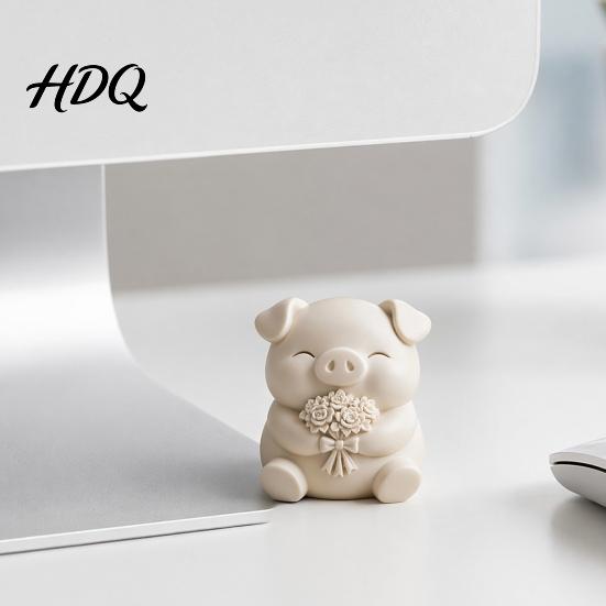 Soft Shape Pig Decoration 3D Printed Cute Figurine Small Holding Flower Bouquet