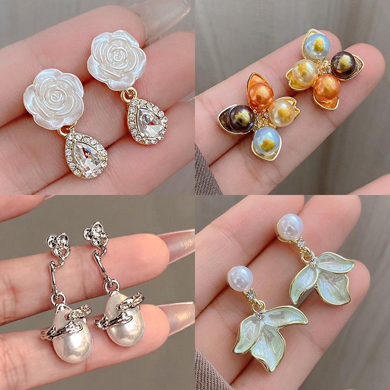 Elegant Imitation Pearl Stud Earrings – Luxury, Versatile Style for Women