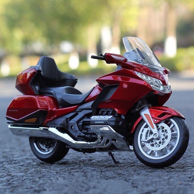 1/9 HONDA Gold Wing GL1800 Alloy Street Motorcycle Model Diecast Metal Leisure Touring Motorcycle Model Sound Light Kid Toy Gift