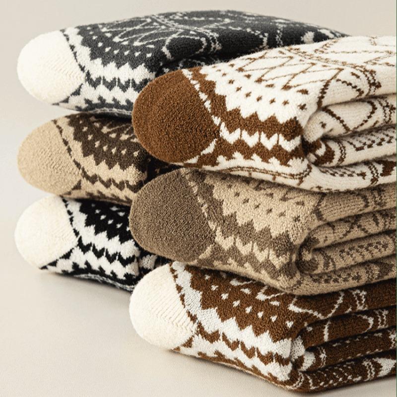 Long tube calf socks women's autumn and winter fleece thickened warm medium tube socks retro Fair Island warm plush confinement socks
