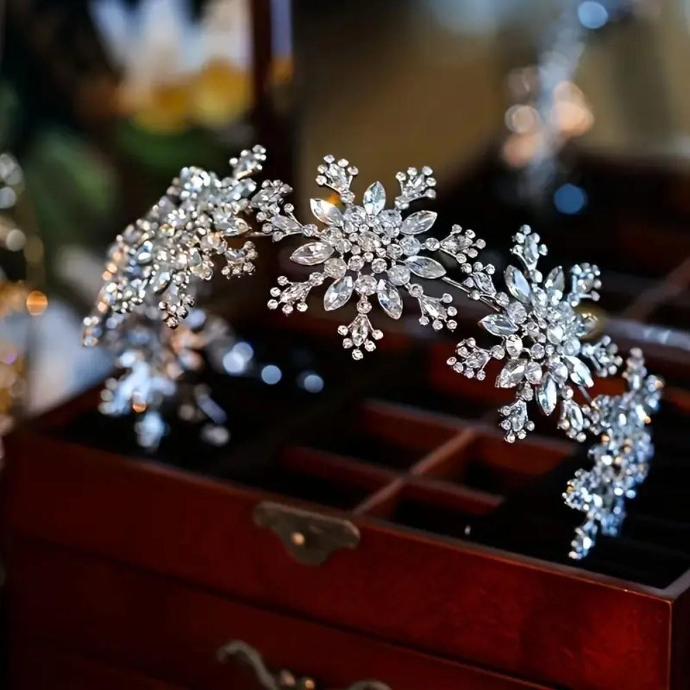 Exquisite Rhinestone Snowflake Hairband Sparkling Pageant Diadem Headband Photography Props
