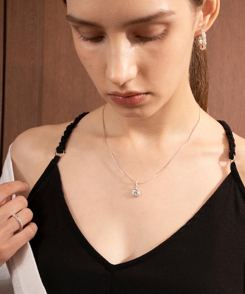 Jnui Mono Signet Necklace
