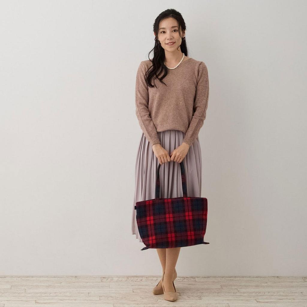 [Rootote] 1337 LT MED Punktkariert-A (01 Schwarz) Horizontale A4-Größe Tragetasche mit Karomuster und Punkten auf beiden Seiten