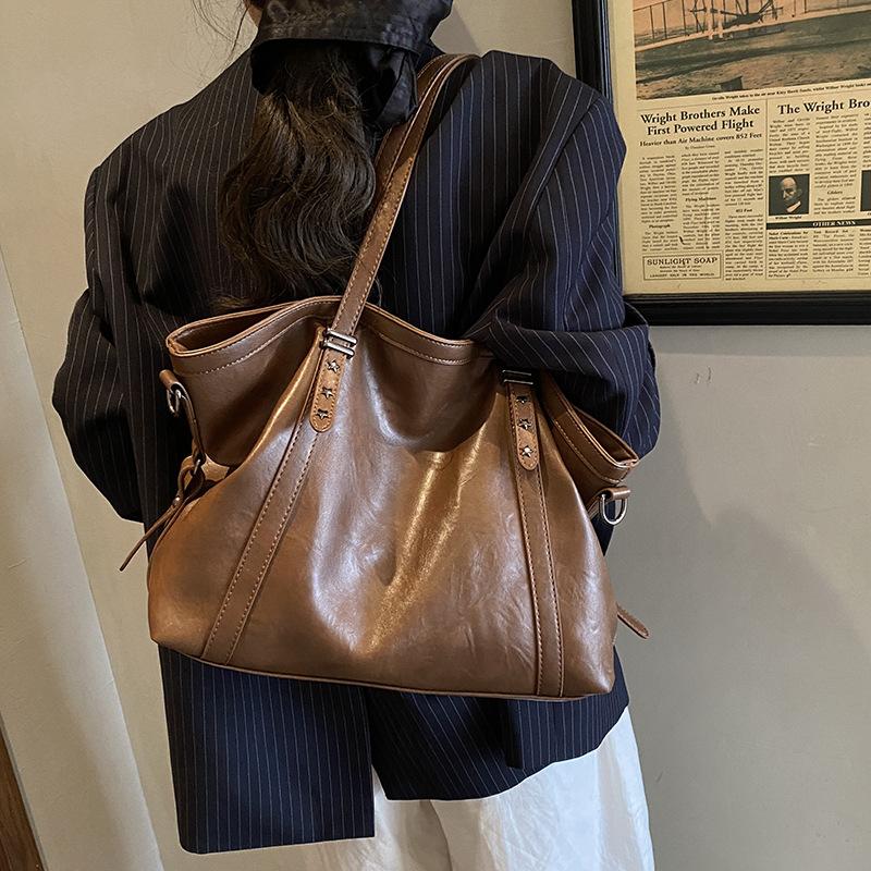 Large Capacity Faux Leather Tote Bag Women Shoulder Bag Everyday Use Work and Casual Bag