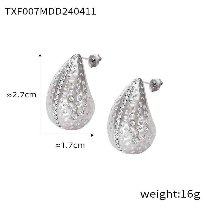 Luxury Water Drop Rhinestone Earrings and 18K Gold-Plated Titanium Necklace Jewelry Set