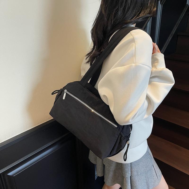 Popular Lightweight Cloth Bag Women's New Large-capacity Versatile Shoulder Underarm Bag Casual Pillow Bag