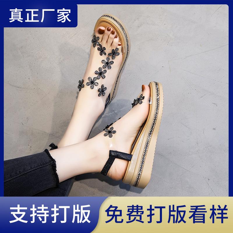 Rhinestone flat-soled sandals for women to wear in the summer of 2025, new women's shoes, versatile, heightening, platform-soled fashion, beach sandal