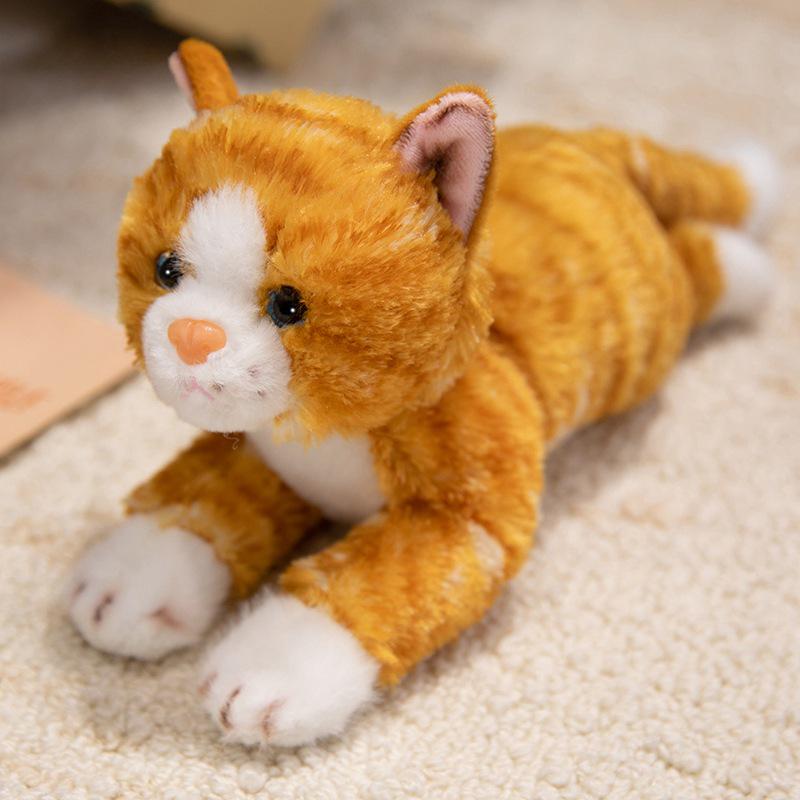 Gestreifte Kätzchen-Plüschpuppe - Beruhigendes Geschenk für Mädchen