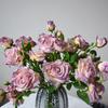 Europäisches und Amerikanisches High-End Verwittertes Hochzeitslocation Fotografie Seidenblumen Randverbrannte Rosen Hochzeitsdekoration Requisite