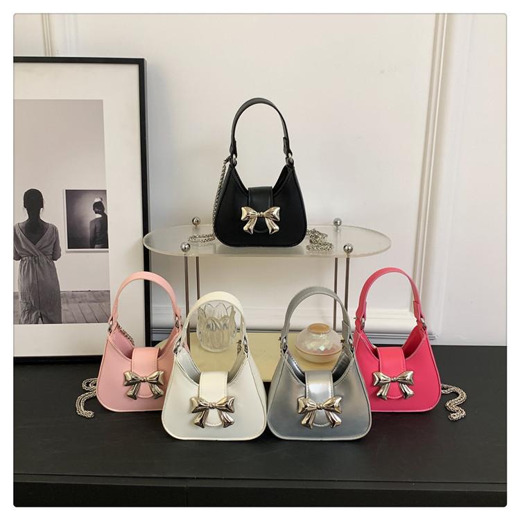 Trendy Single Shoulder Handbag Simple Earphone Bag Korean 2024 New Butterfly Bow Chain Crossbody Bag Women Black
