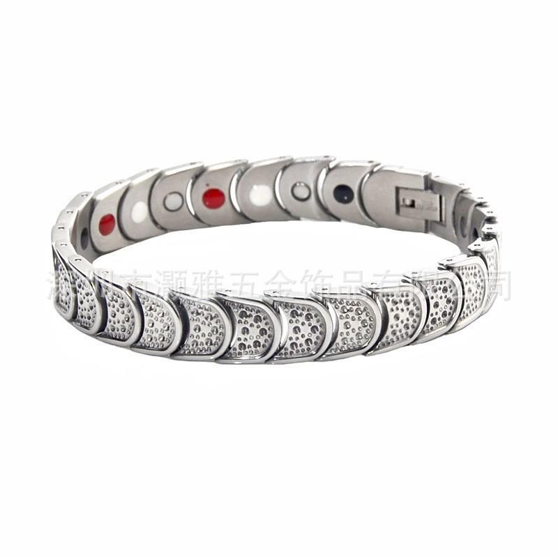 Adjustable Titanium Steel Bracelet With Moon Charm 18K Gold Vacuum Plated Fashion Jewelry Women Men Silver