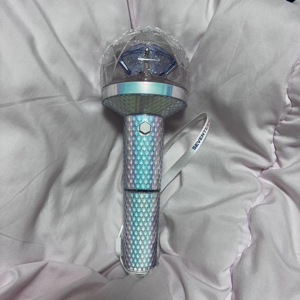 [USED] SEVENTEEN Rainbow Diamond-Shaped Light Stick