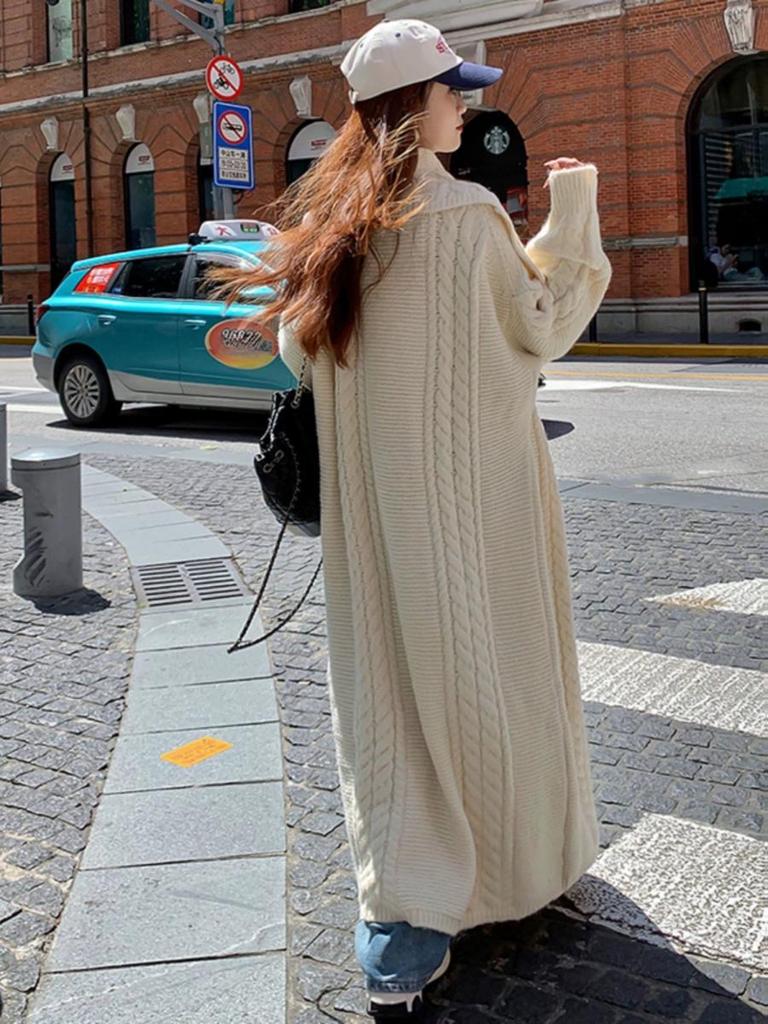 Übergroße Grobstrick-Strickjacke mit breitem Kragen - Lässiger Longcoat im Lazy-Stil