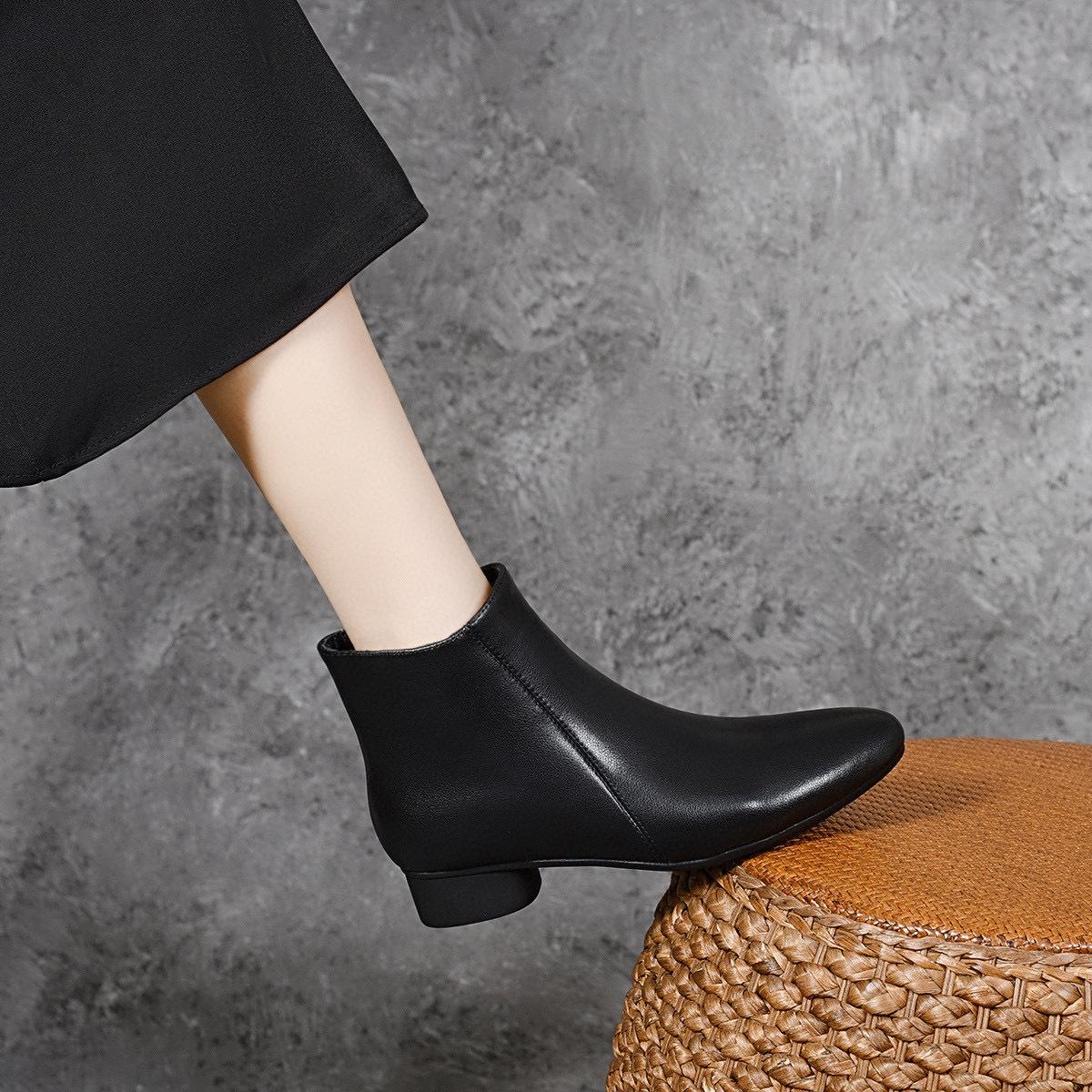 

Женские короткие ботинки 2025 осень и зима новые остроносые на низком каблуке хлопковые ботинки простые темпераментные модные ботинки кожаные ботинки коровья кожа женские ботильоны б 34