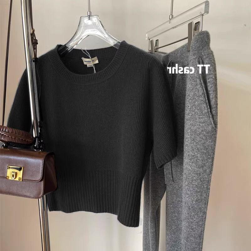 

Женский трикотаж высокого класса мягкого серого цвета: Приталенный свитер с рукавами-буфами и круглым вырезом с короткими рукавами для осени/весны Large