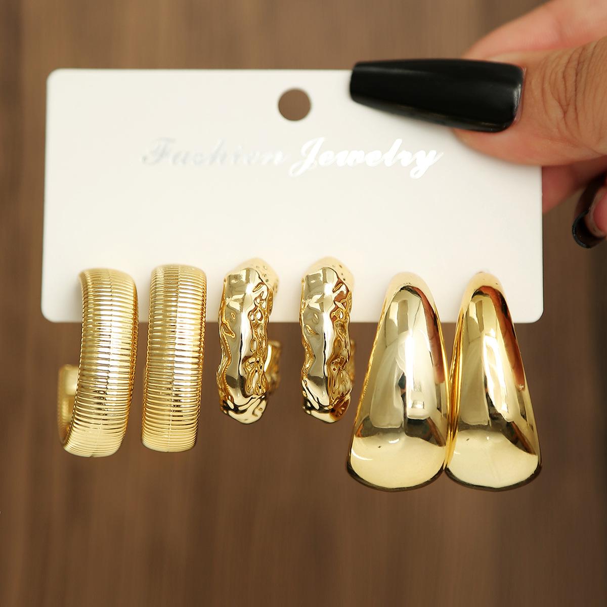 

Popular Personality Creative Fashion Design Long Earring Suit Fashion Versatile Exaggerated Earrings