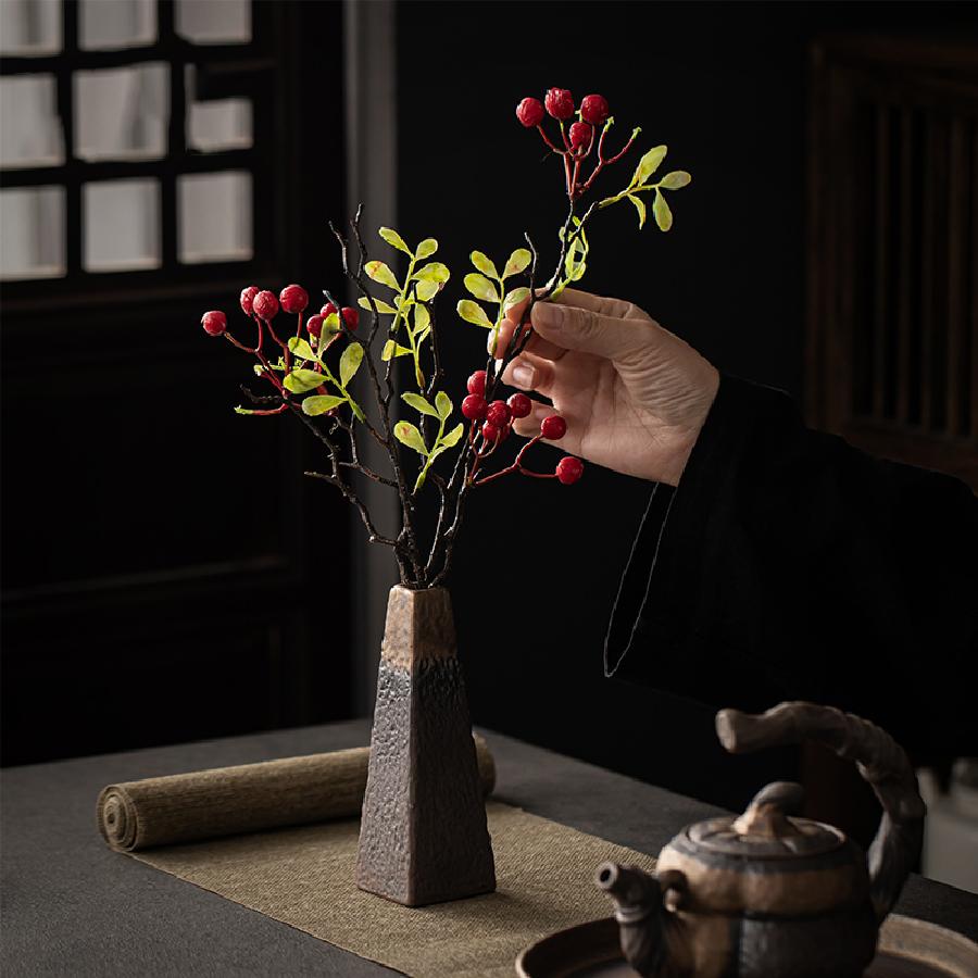 Retro surowa ceramika mini wazon na kwiaty, ceramiczny mały wazon na stół, dekoracja ornamentu hydroponicznego do wnętrz