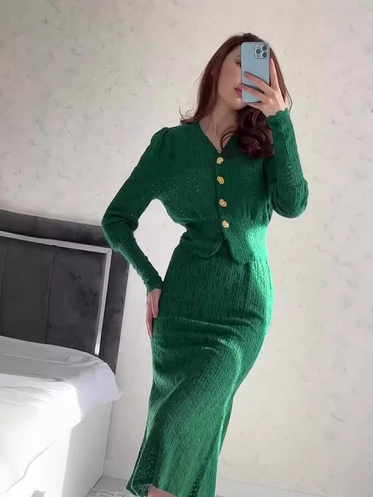 2024 Podzimní Evropský a Americký Dámský Jednobarevný Svetřík Slim-Fit a Bodycon Sukně Dvoudílný Set