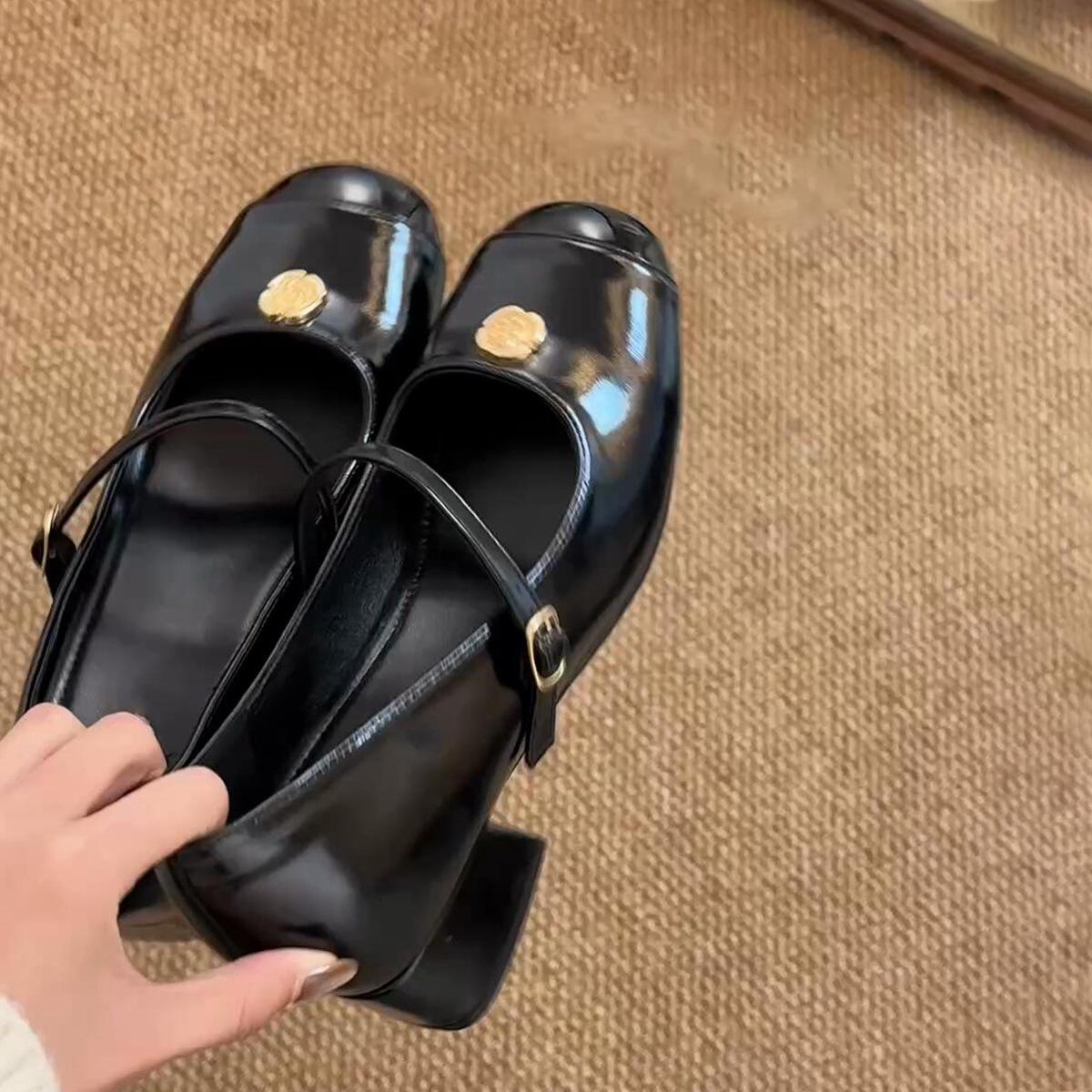 

Sheepskin version~ heightening small leather shoes women s one-word buckle shallow mouth camellia genuine leather single shoes round head commuting 34