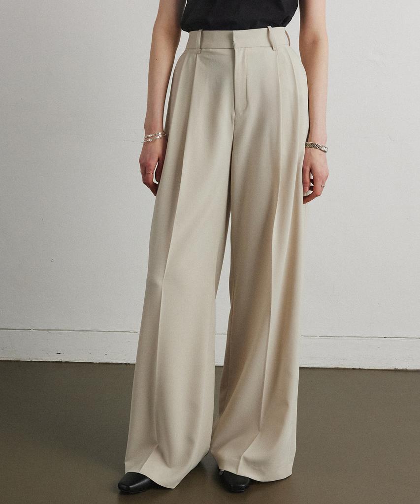 Aheule Flow Tuck Wide Slacks_Beige