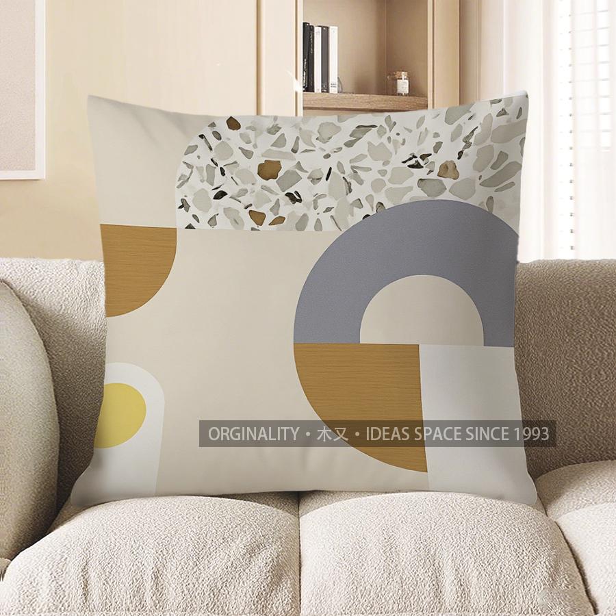 Home Decor Golden Deer Artistic Cushion Cover Decor Pattern Cushion Cover Suitable for Sofa Bedroom Car Pillow Cover
