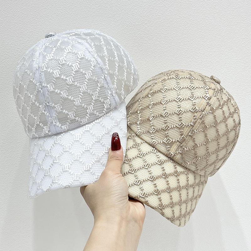 Chic Andningsbar Mesh Basebollkeps - Justerbar Solskyddshatt för Kvinnor, Perfekt för Vår & Sommar