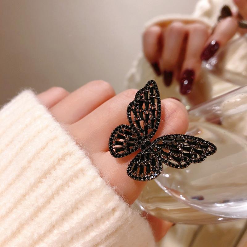 Mysterious Sexy Black Crystal Butterfly Rings Korean Fashion Jewelry Party Gothic Girl Exaggerated Accessories for Woman Gifts