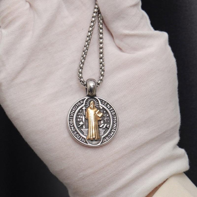 Men Necklace with Double Sided Saint Benedict Symbol Retro Religious Neckchain Alloy Clavicle Chain Fashion Accessory