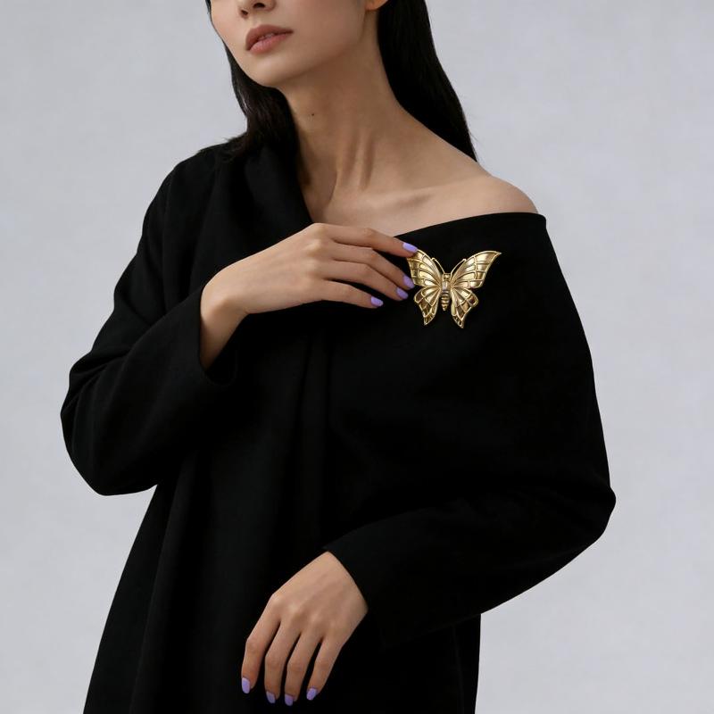 1Pcs Gold Color Retro Metal Embossed Butterfly Women'S Brooch Ocean Style Lobster Decoration Pins Party Wedding Jewelry