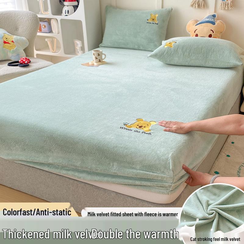 Autumn Winter Flannel Fitted Sheet: Non-slip Coral Fleece Bedspread & Mattress Cover